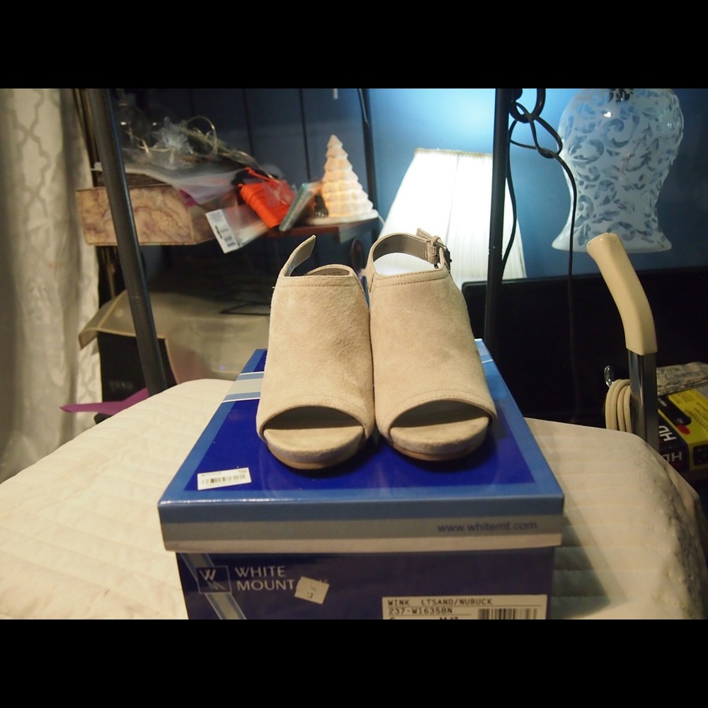 White Mountain shoe